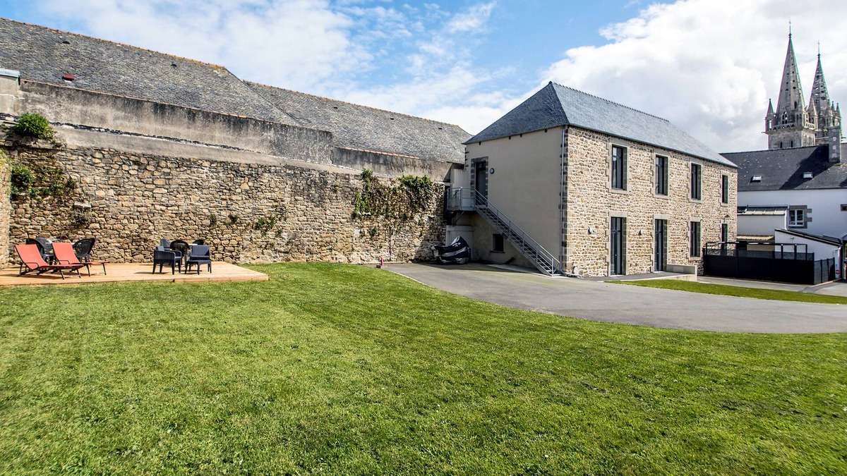 Saint-Pol-de-Leon Apartment | New, quiet, comfortable 3-star Meublé de Tourisme apartment.