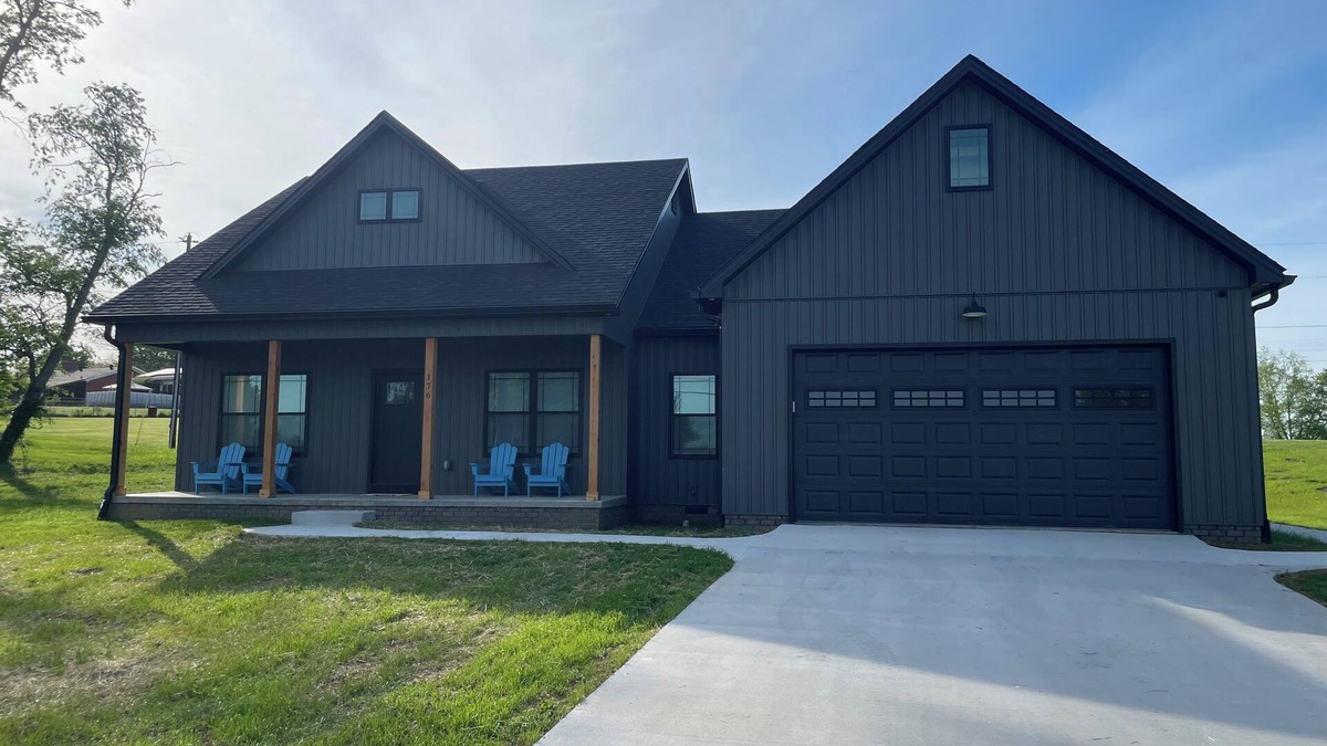 Harrodsburg House | New Quiet Retreat-Distilleries, Hot Tub Shaker Village, Herrington Laken