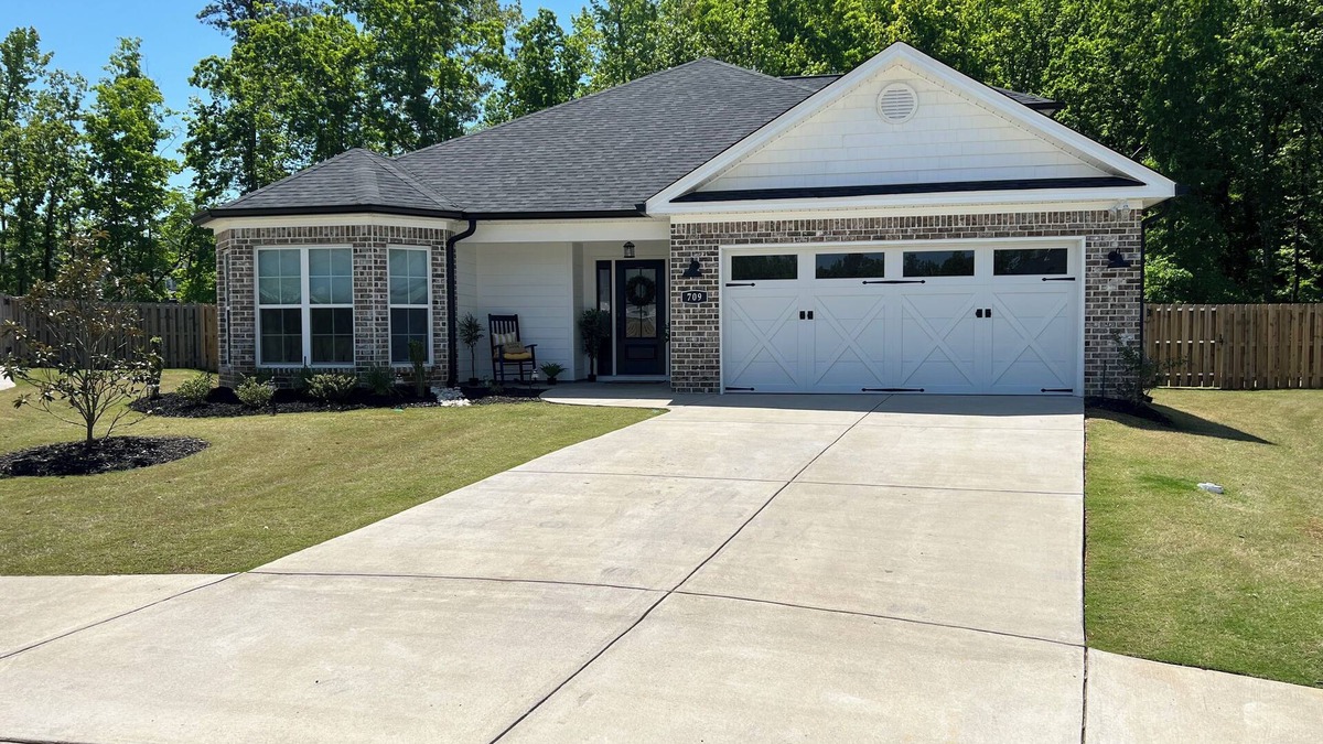 Grovetown House | NEW RANCH on a private cul-de-sac wooded lot - MINUTES from Augusta National