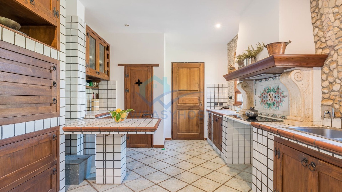 Monte Compatri Villa | NEW Refined "Villa Rayskaya" in Monte Compatri