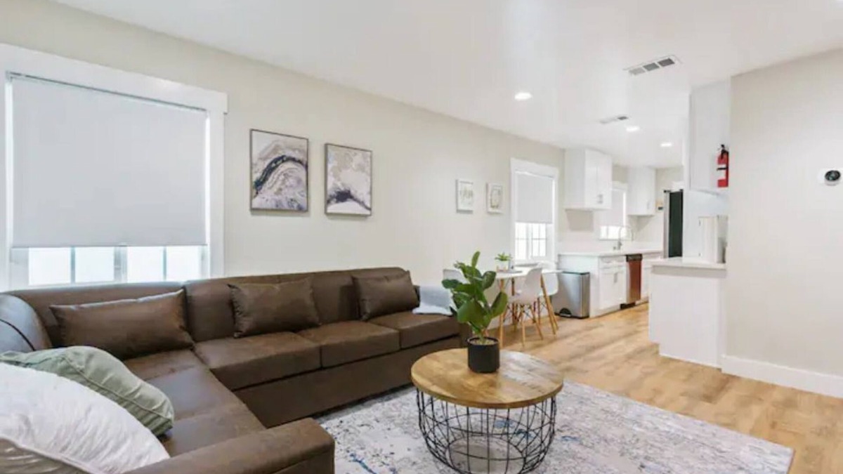 San Gabriel House | New Remodel, Prime Location, 25-min to Hollywood