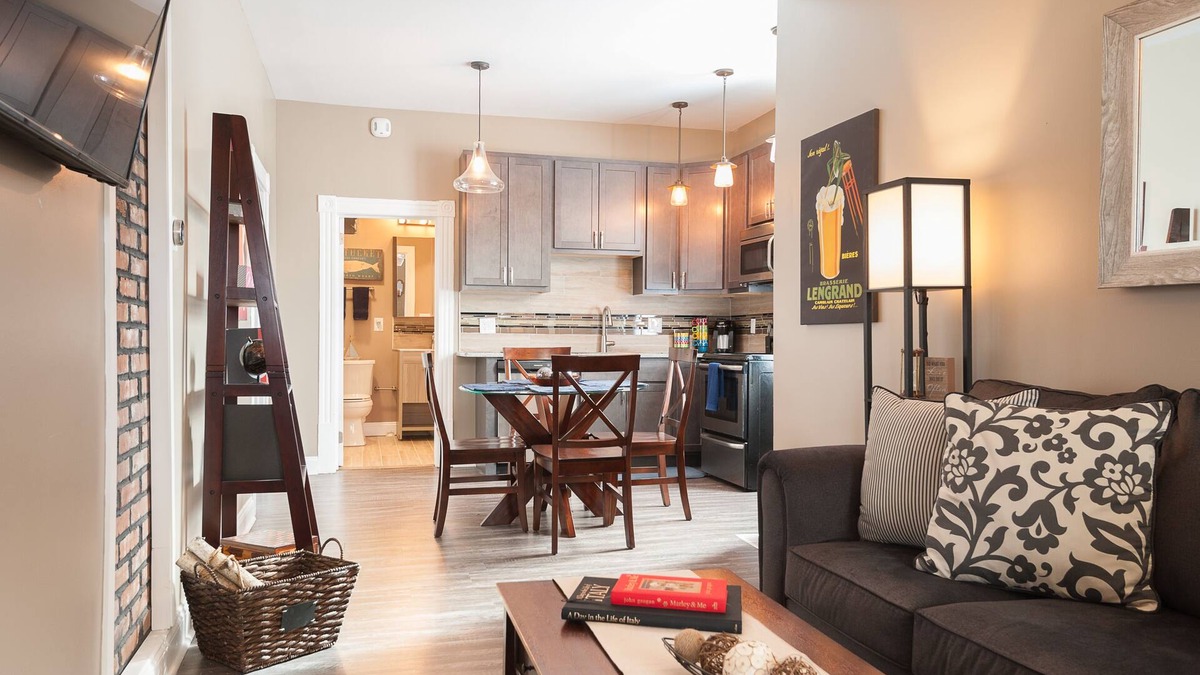 St. Louis House | ☆ New Renovate ☆ Holly Hills☆Carondelet Park☆Yard & Fire Pit ☆