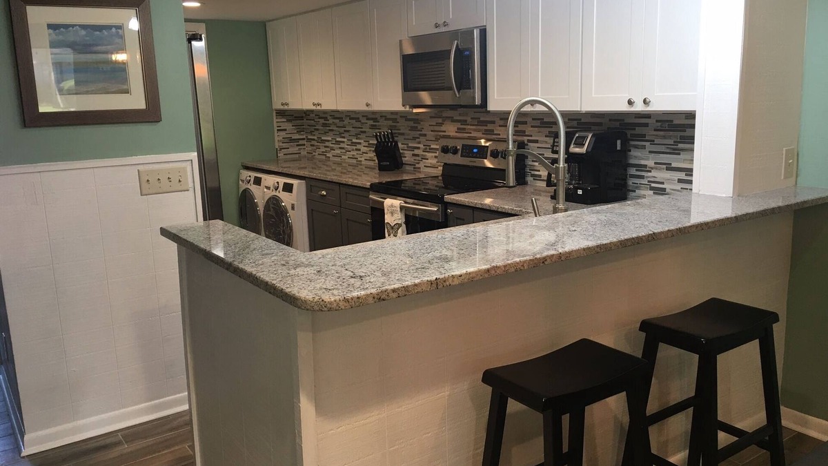Hilton Head Island House | New Renovation, Best in Surf Court, Steps from Coligny & South Forest Beach