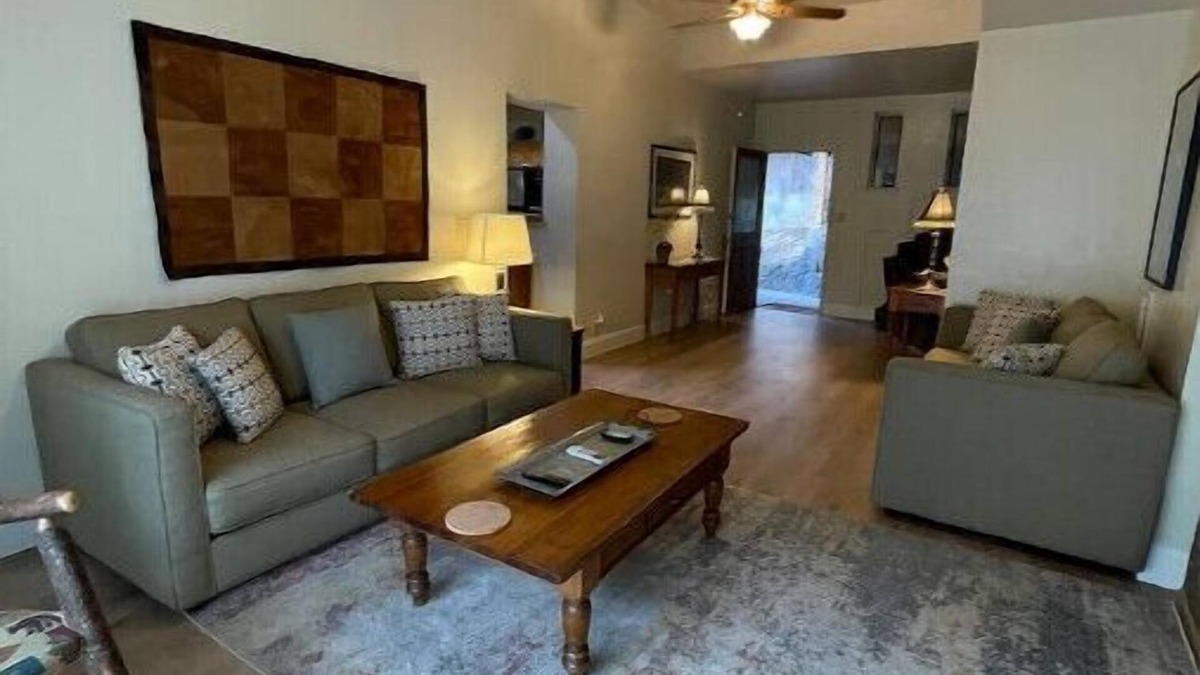 El Portal House | NEW - Retreat at River's Edge
