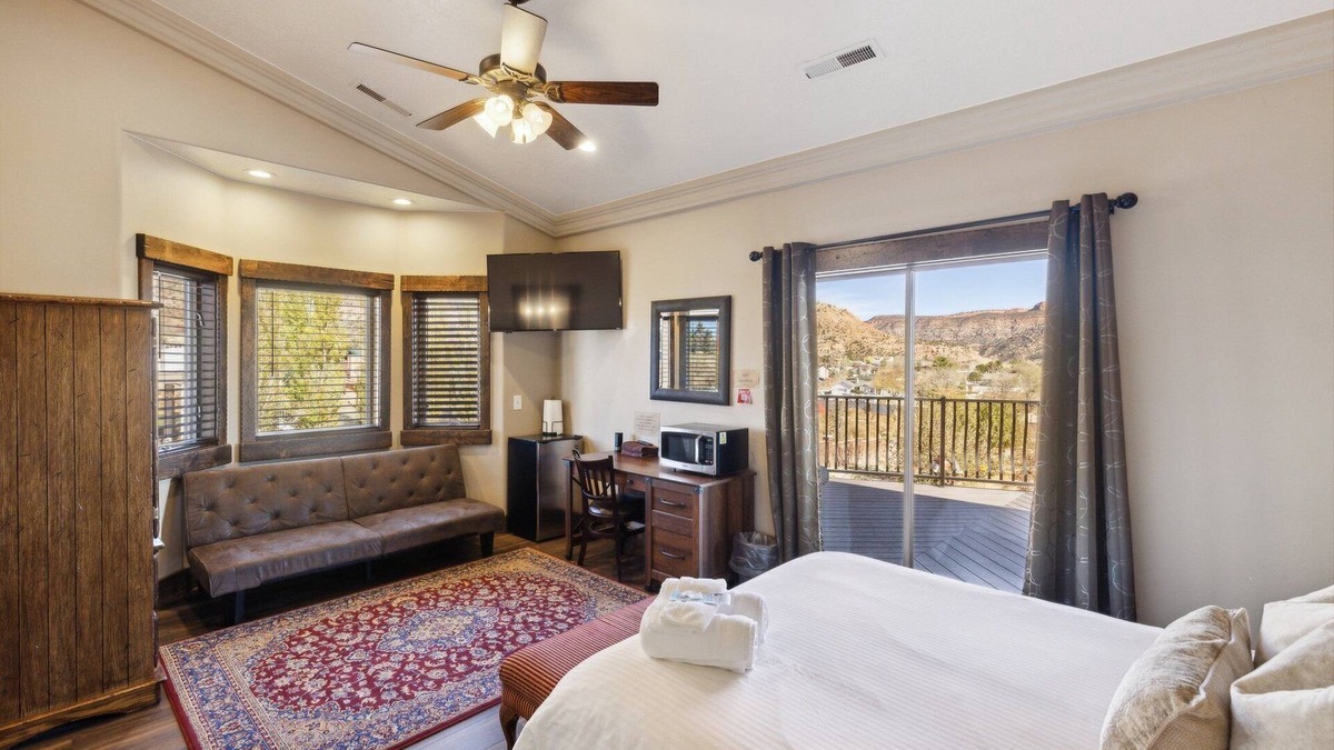 Hildale Condo | NEW! Room 22 - Vermillion Cliffs by Zion Cliff Lodge
