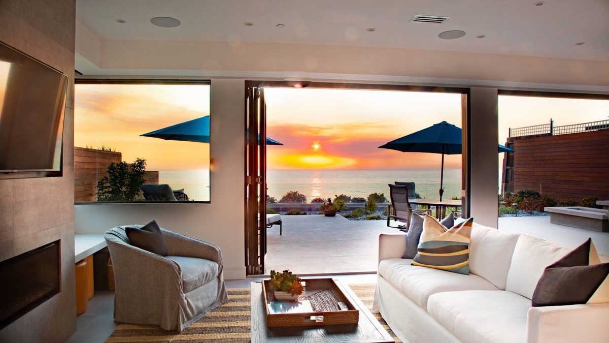 Olde Solana Beach House | NEW - Sleek Solana Oceanfront