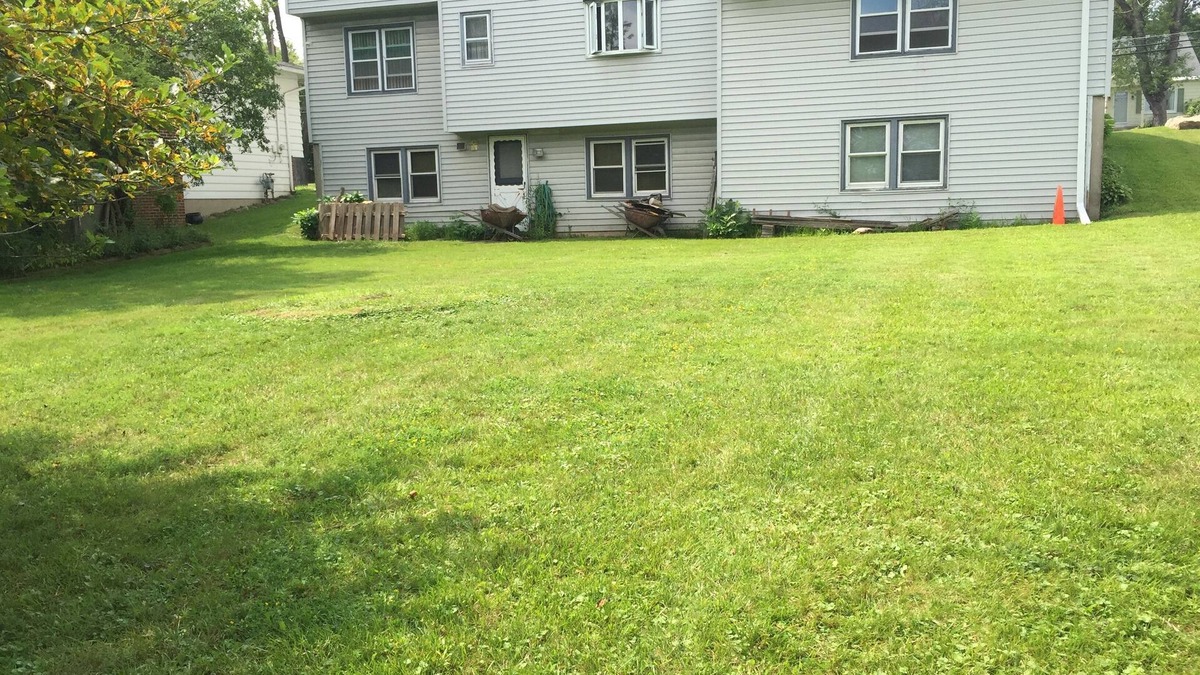 DeWitt House | NEW! SPACIOUS 4BDRM CLOSE to SYRC Univ & DWNTWN.