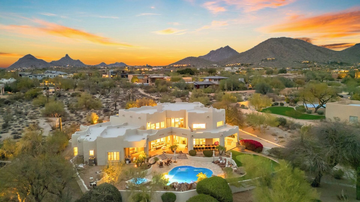 Pinnacle Peak Vistas III House | NEW Spacious 6-bedroom 5.5 Bath house in Scottsdale!