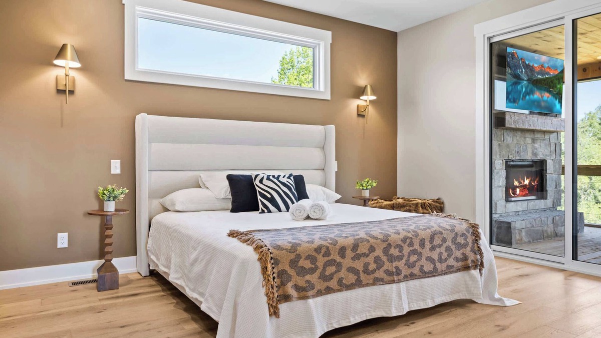 Clarkson House | NEW! Spacious Clarkson Getaway w/Games & Yard!