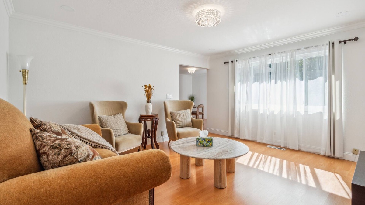 Mountain View House | NEW! Spacious Mountain View Duplex in Prime Location ~ RA498827