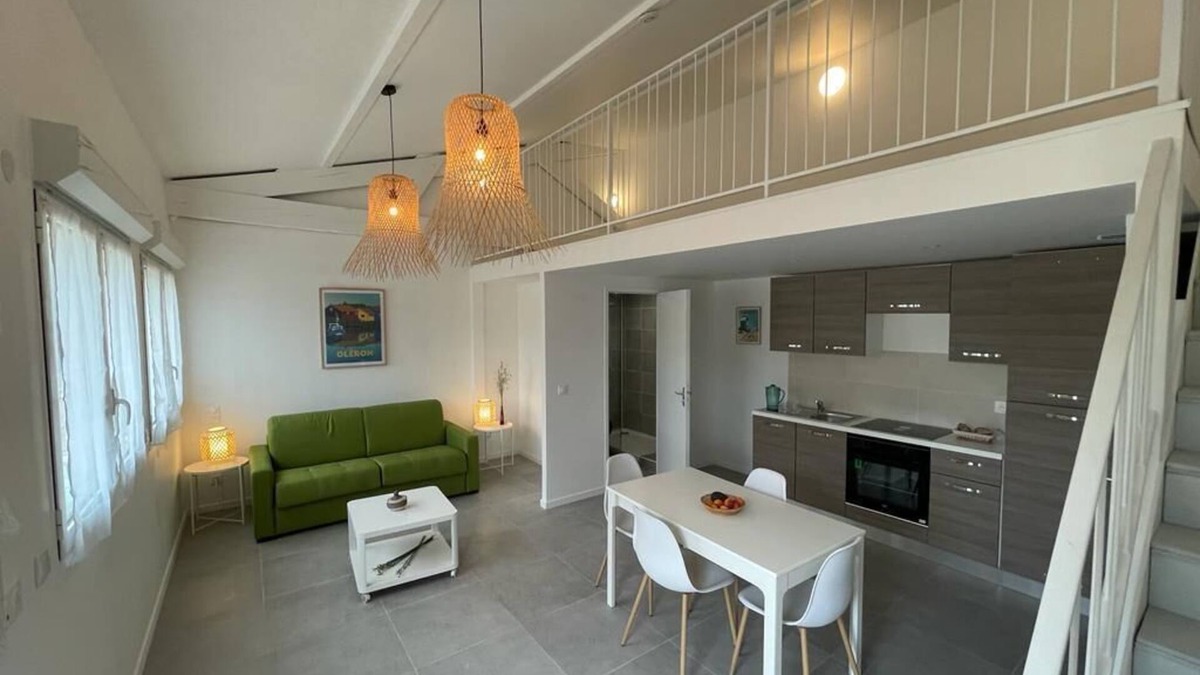 Saint-Pierre-d'Oleron Apartment | New studio, in the heart near the salt marshes , the golf and the beach.