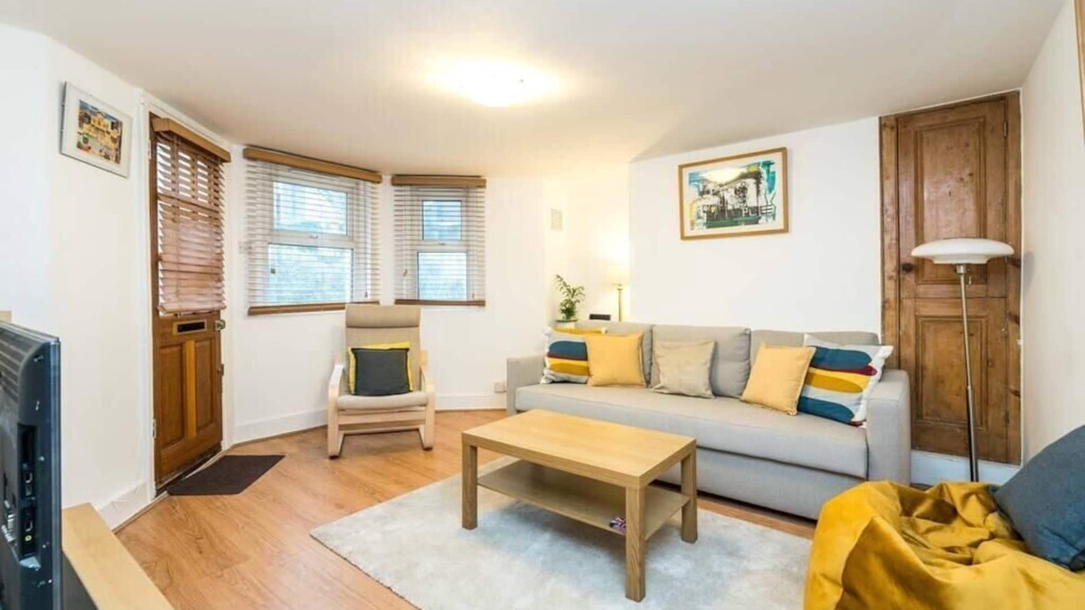 New Cross Apartment | NEW Stylish 1 Bedroom Flat with Garden | London