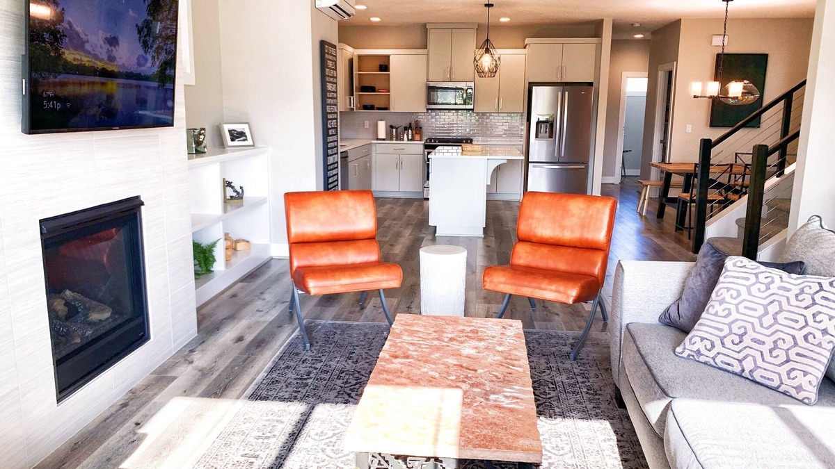 Beaverton House | NEW Stylish LUX 5B/3.5BR Retreat, Close to Parks