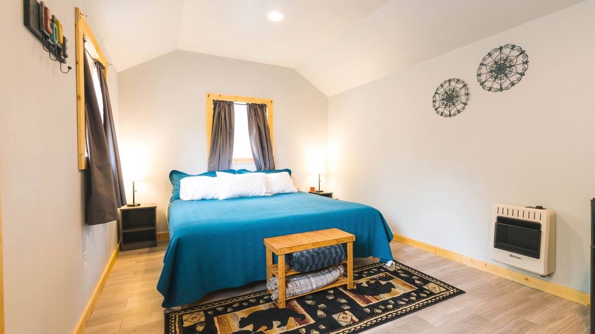 Susitna North Cabin | New! Sweet little cabin, Hiking, Fishing, BBQs, fire pits and picnic tables