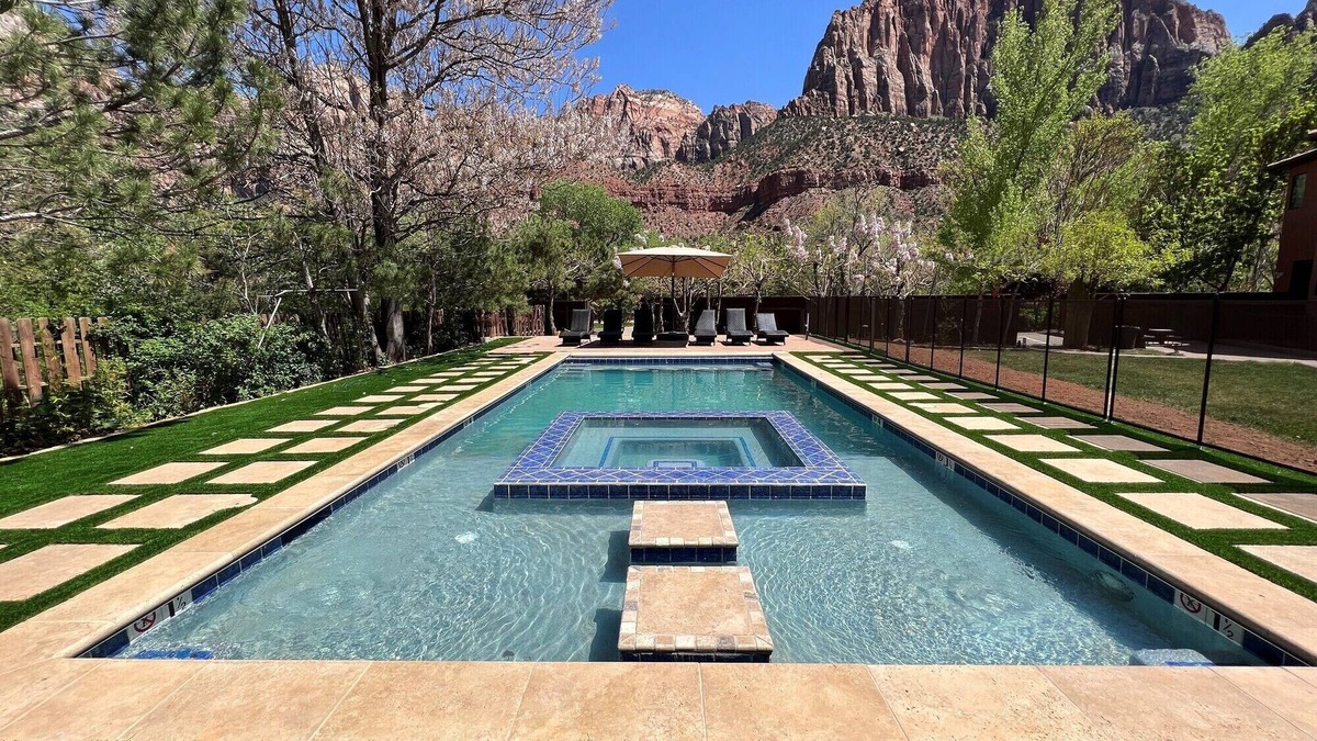 Zion National Park South Entrance Villa | New Swimming pool! Private Family Home - Closest Villa to Zion National park!