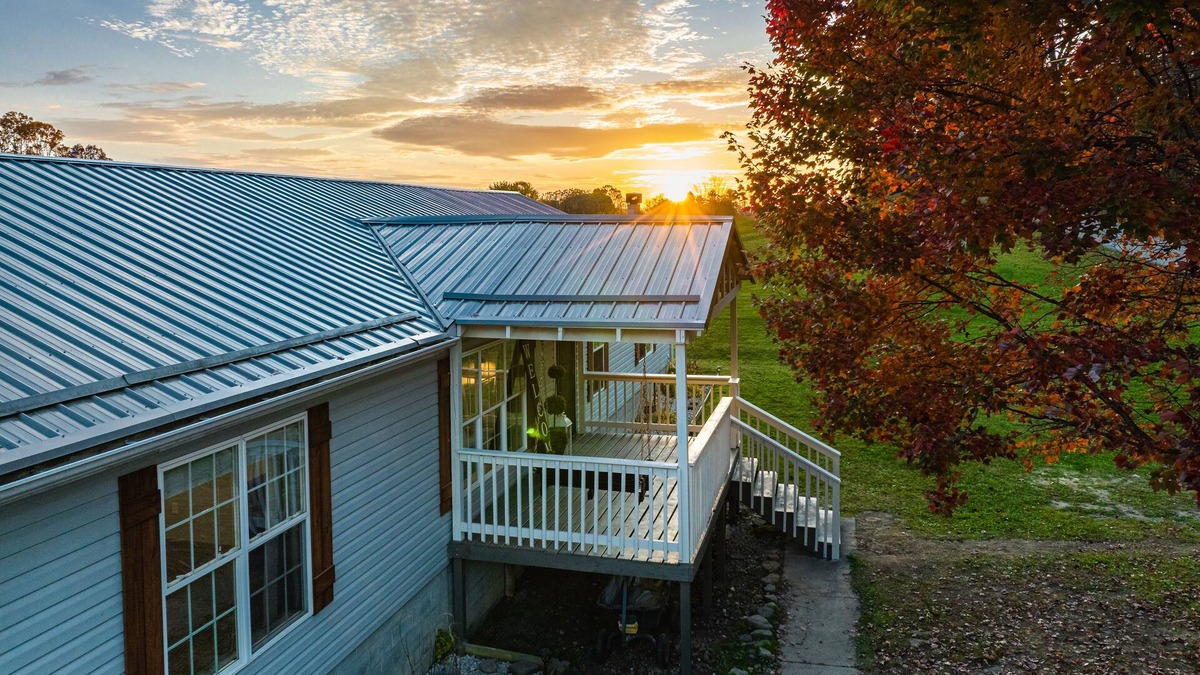 Summerlee House | New!Thuja Hideaway next to NewRiverGorge. Amazing star gazing. Pet friendly!
