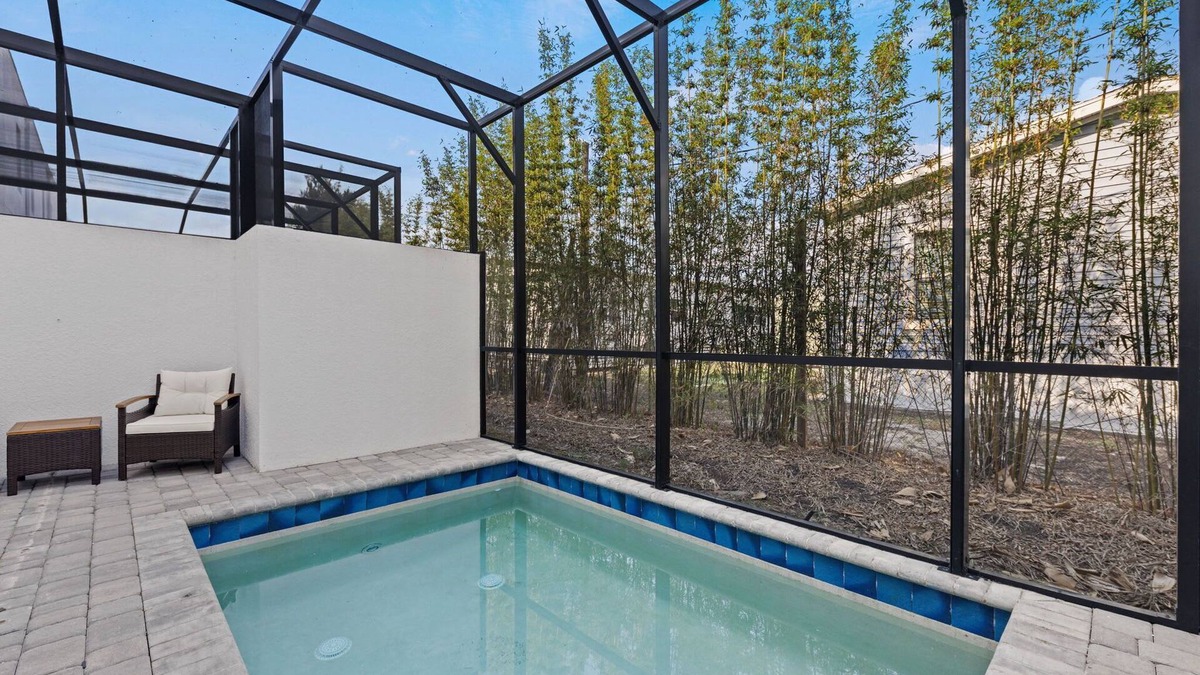 Loughman Villa | New to Market! 5 Bed Modern Family Masterpiece!