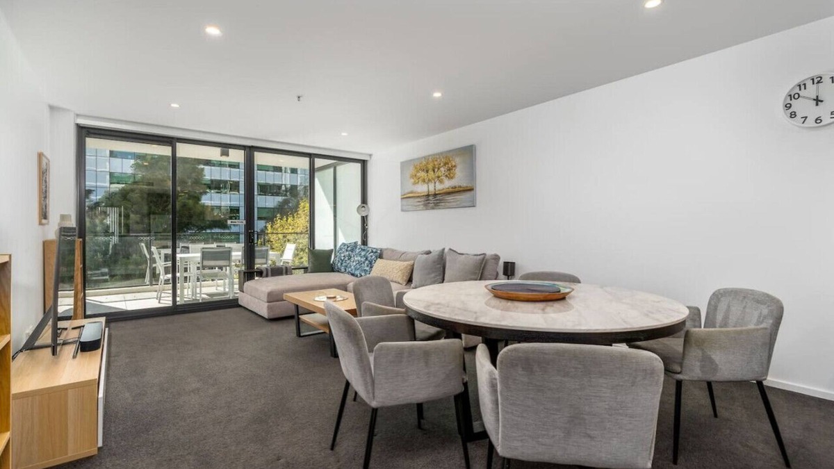 City East Apartment | New to VRBO: Modern 2BR APT in Highgate Executive Apartment