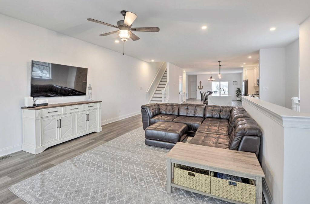North Wildwood House | New Townhome Less Than Half Mi to Beach!