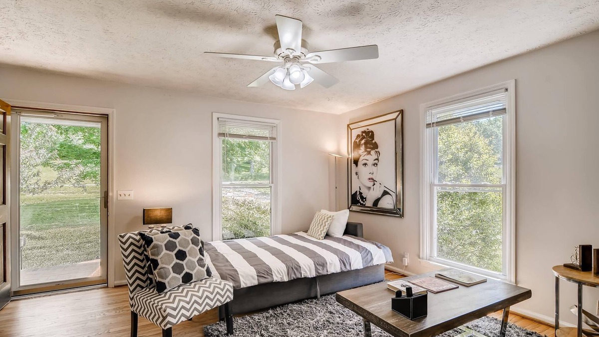 Franklin House | New- Tranquil & Gorgeous Countryside 3br/2bath Home on 1 Acre - 20 Min From Nashville!