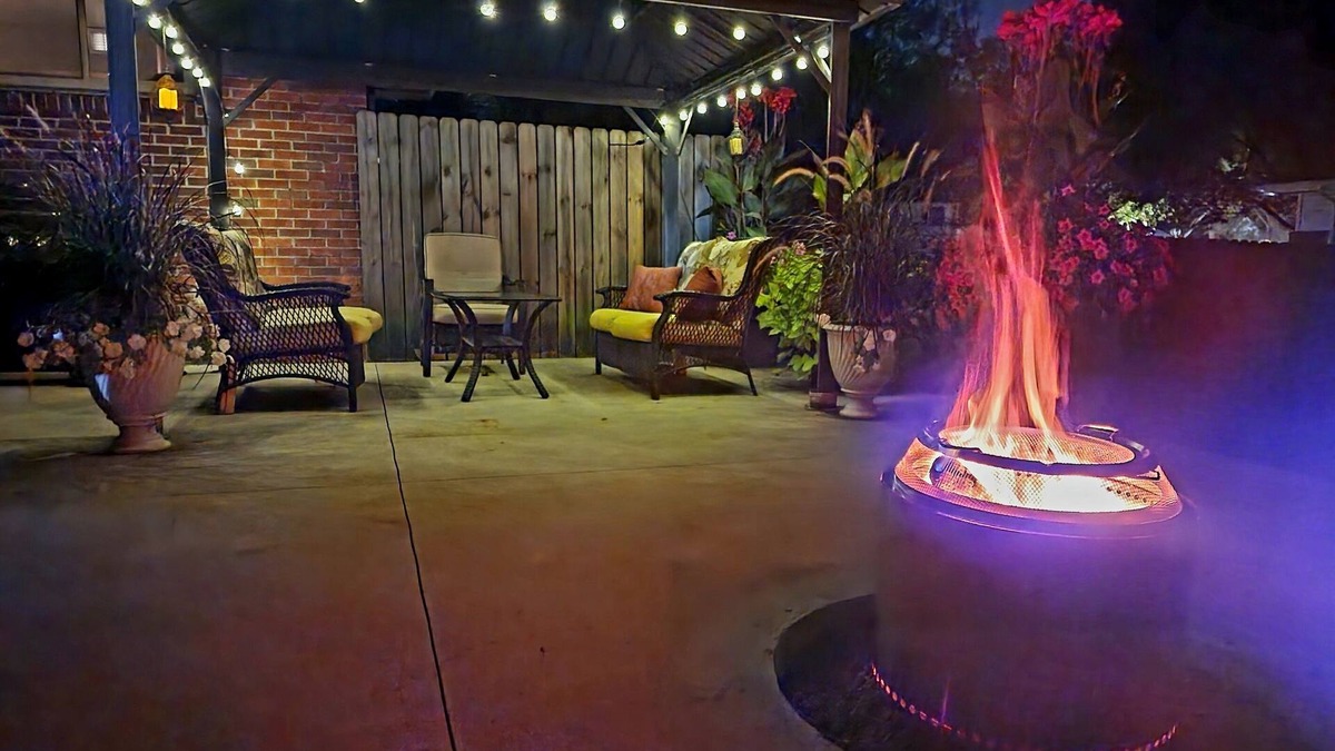 Southwyck House | New, updated, modern, loaded, firepit kid friendly