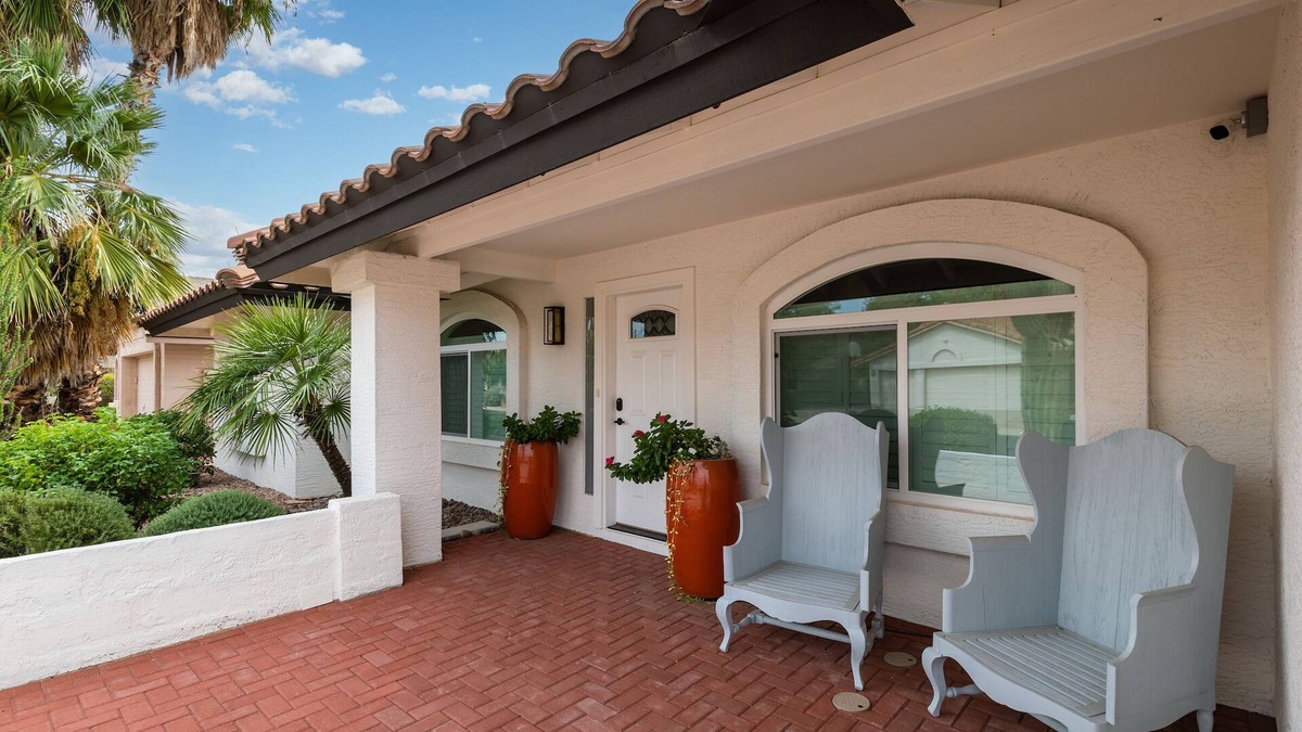 La Paz At Desert Springs House | *NEW* Upscale furnishings in the heart of Scottsdale with FENCED heated pool.