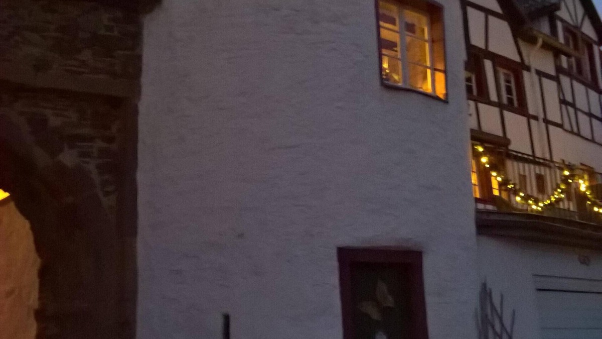 Reifferscheid House | NEW Vacation Property: Vacation for individualists in a historic facility