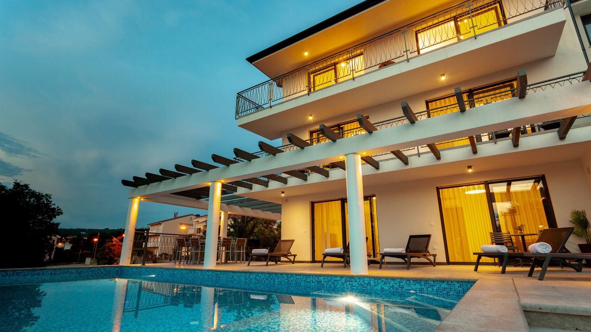 Malinska-Dubasnica Villa | New villa with pool, sea view, beach - TRAVELER Reiseburo Krk - ID 2191