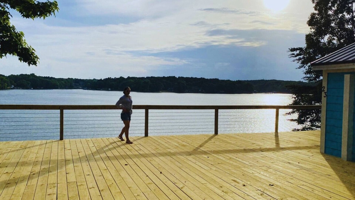 Steele Creek Cabin | New Waterfront Cabin on the Large Sundeck #23