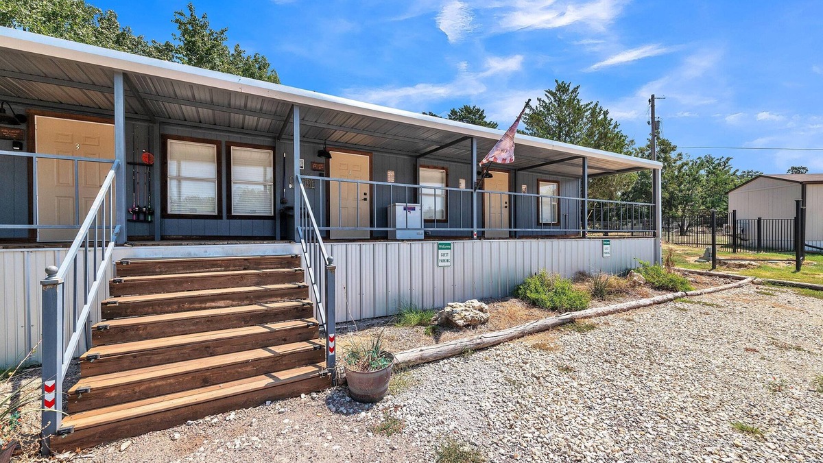 Kingston Cabin | NEW! Waterfront Lodge by The Lodges at Fossil Creek