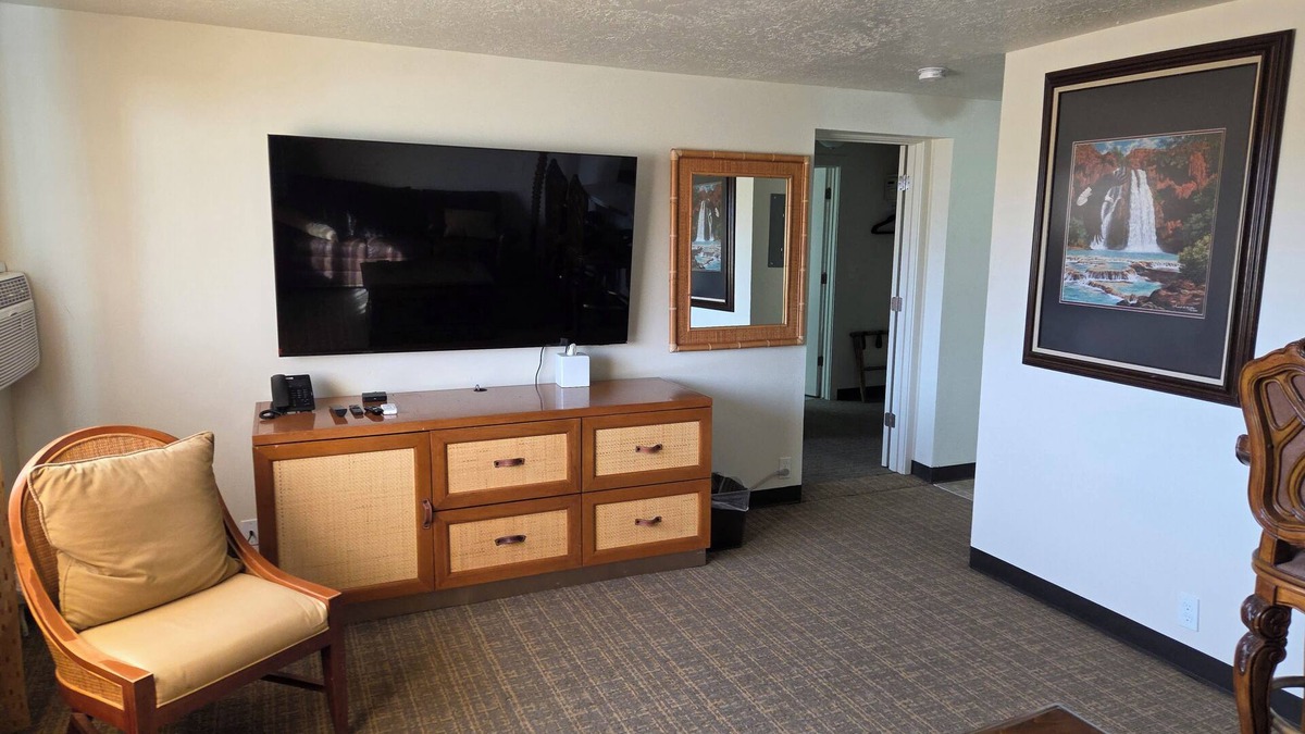 Fillmore Hotel | New Western Inn & Suites