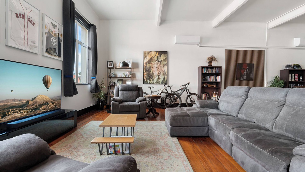 Nelson Apartment | New York inspired apartment in the heart of Nelson city, live like a local.