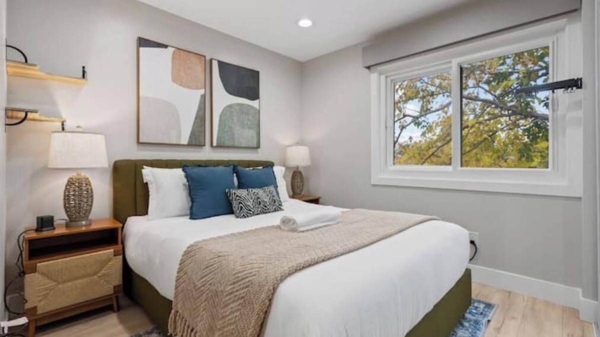 Townsend House | NewLuxHome! EV! MiniGolf! PoolTable! HeartofSanJose