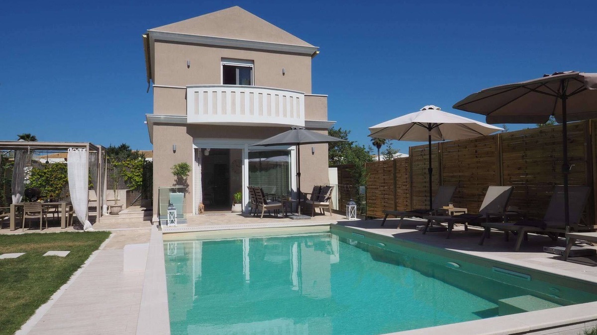 Ag. Georgios Villa | Newly Built 2-Bedroom Villa, A/C, Private Pool, 5 mins walk to Restaurants & Beach in Agios Georgios