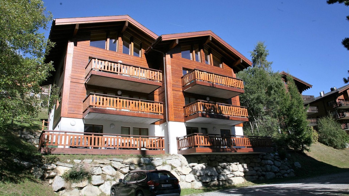 Grimentz Apartment | Newly Built Apt. In Traditional Swiss Style