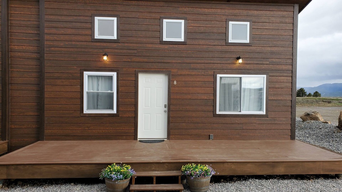 Last Chance Cabin | Newly built cabins across from World-Class Fly Fishing on Henry's Fork River