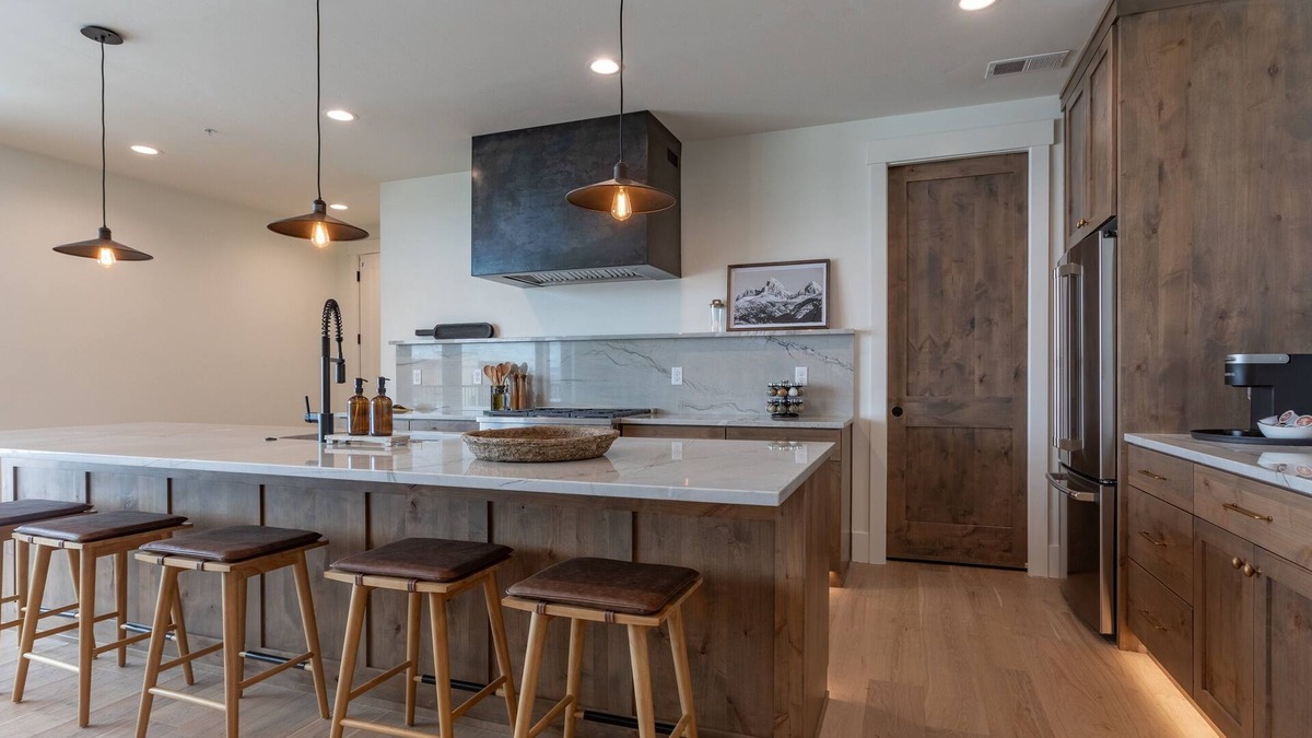 Driggs Condo | *Newly Built* Teewinot at The Basin Luxury Suites ⁓ Hot Tub ⁓ In Downtown Driggs