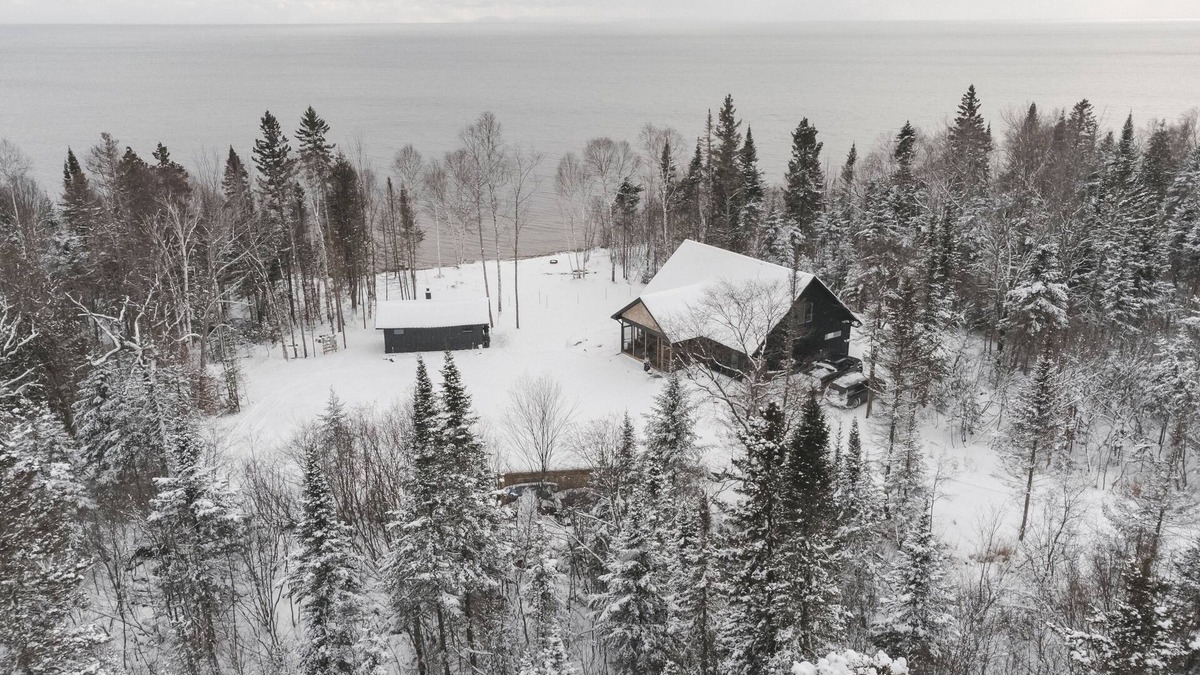 Lake Linden Cottage | Newly Constructed Cottage on Lake Superior Beachfront
