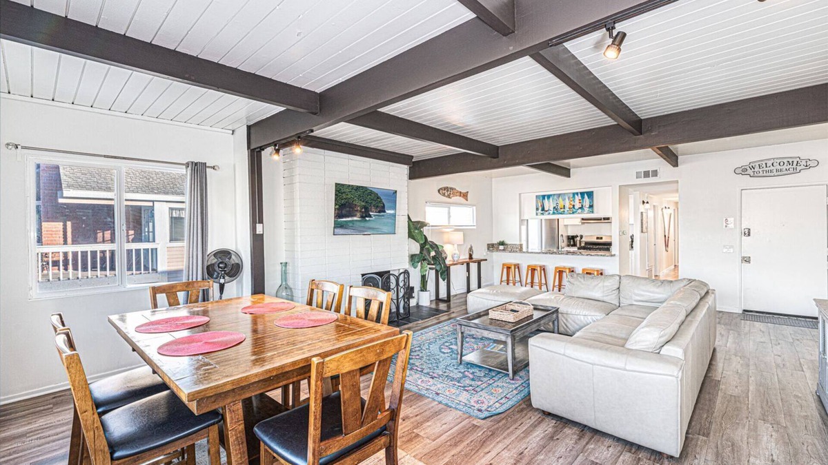 Balboa Peninsula Condo | Newly Listed! Triplex for the whole family, just one house from the sand!