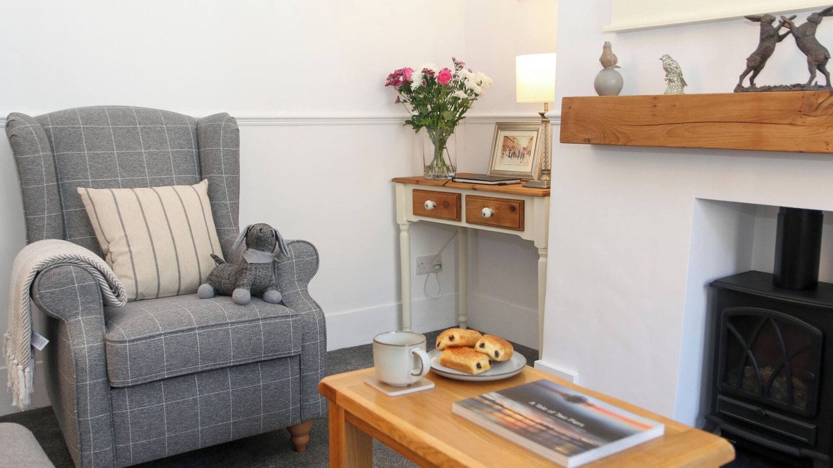 Worksop House | Newly Refurbished 2-Bed with Patio, Netflix & Wi-Fi