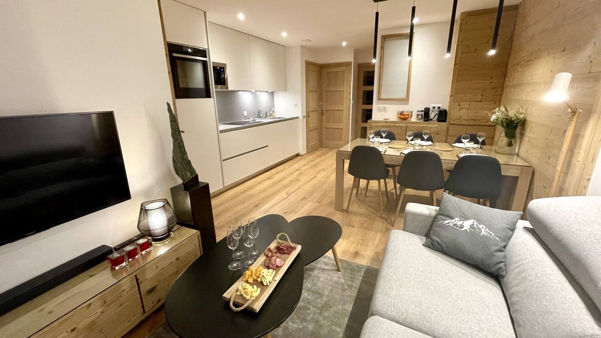 Cognet Apartment | Newly refurbished apartment in mountain chalet style