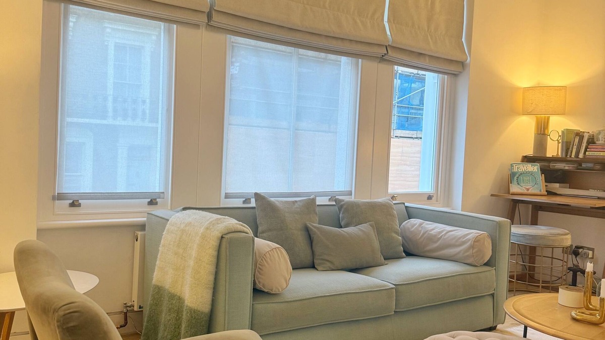 Holland Park Apartment | Newly Refurbished Luxury 3 Story Apartment with Terrace and Private Entrance