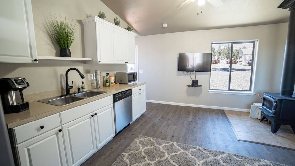 Bend House | Newly remodeled ADU in-between Bend and Redmond