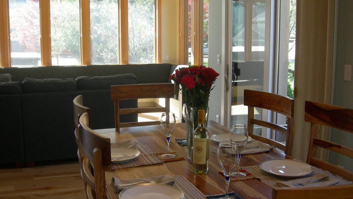 Devil's Thumb - Rolling Hill House | Newly Remodeled, Family Friendly Mountain View Home With Hot Tub