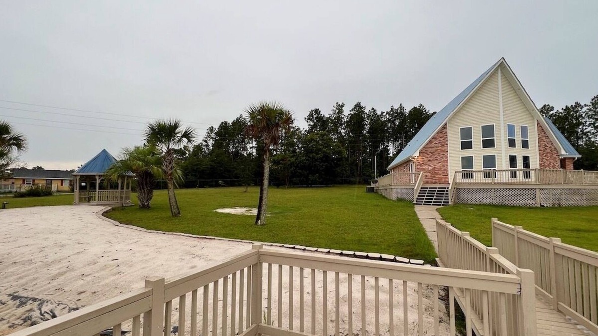 Saucier House | Newly remodeled house on the lake! Private beach! Near the Gulf of Mexico