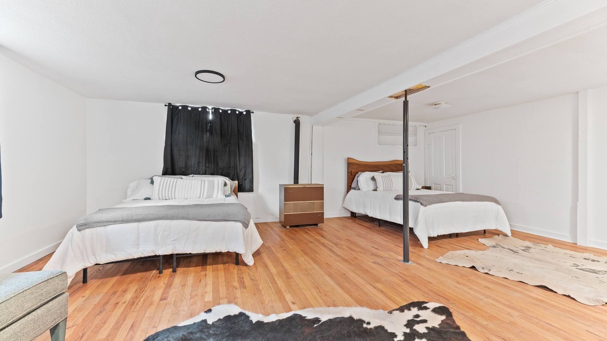Spearfish House | Newly remodeled property near the creek and downtown!