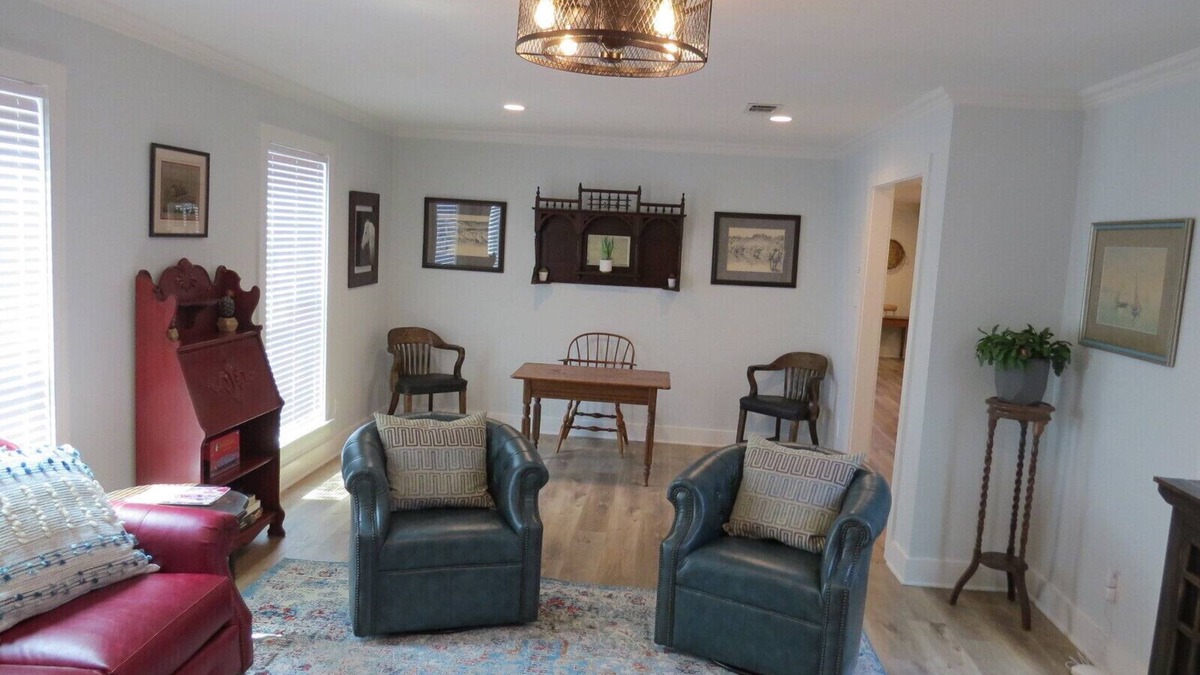 Salado House | Newly remodeled townhouse with easy access to quaint, downtown Salado.