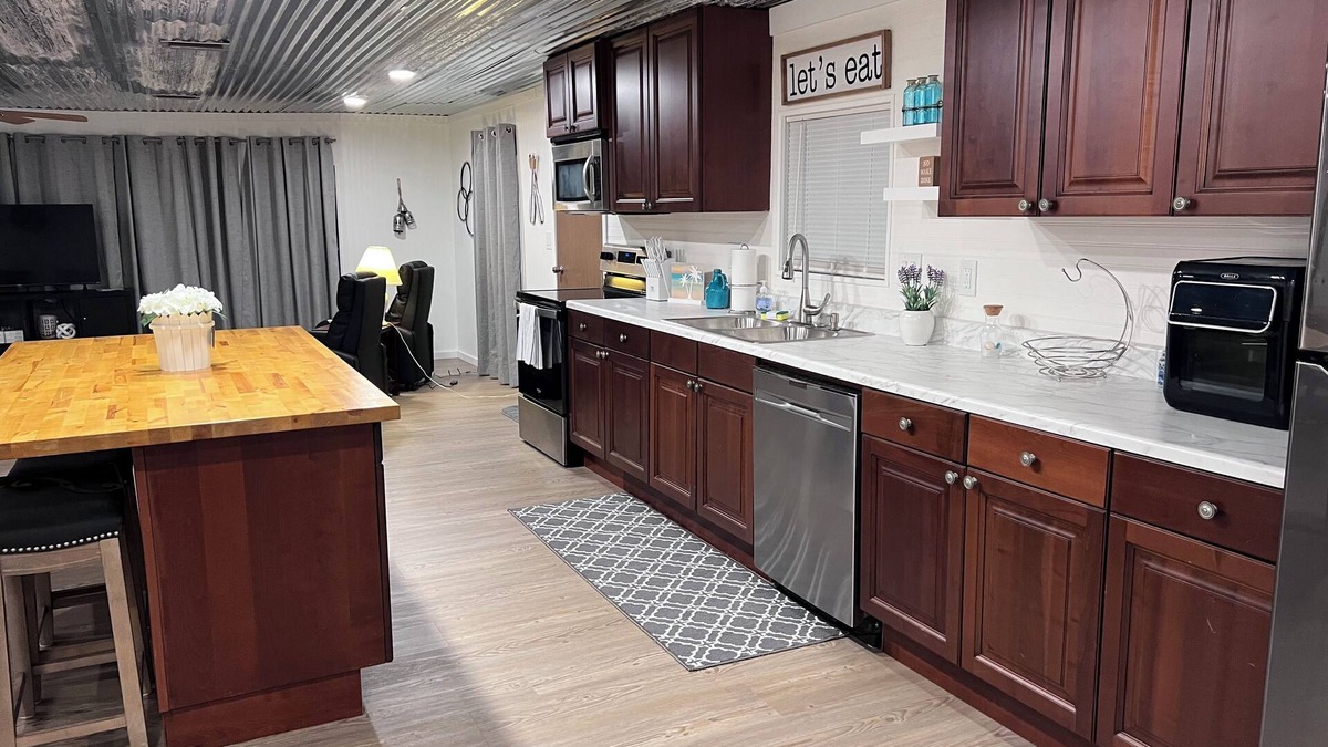 El Jobean House | Newly remodeled, 2bd/2bath, with a private boat slip on deepwater canal.