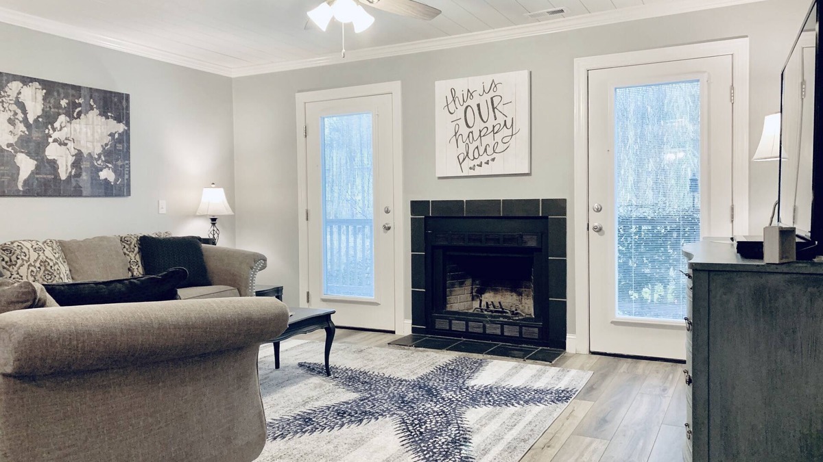 Saint Simons Island House | Newly! Renovated Cozy Coastal Townhome on St Simons Island - Enjoy "Island Time"