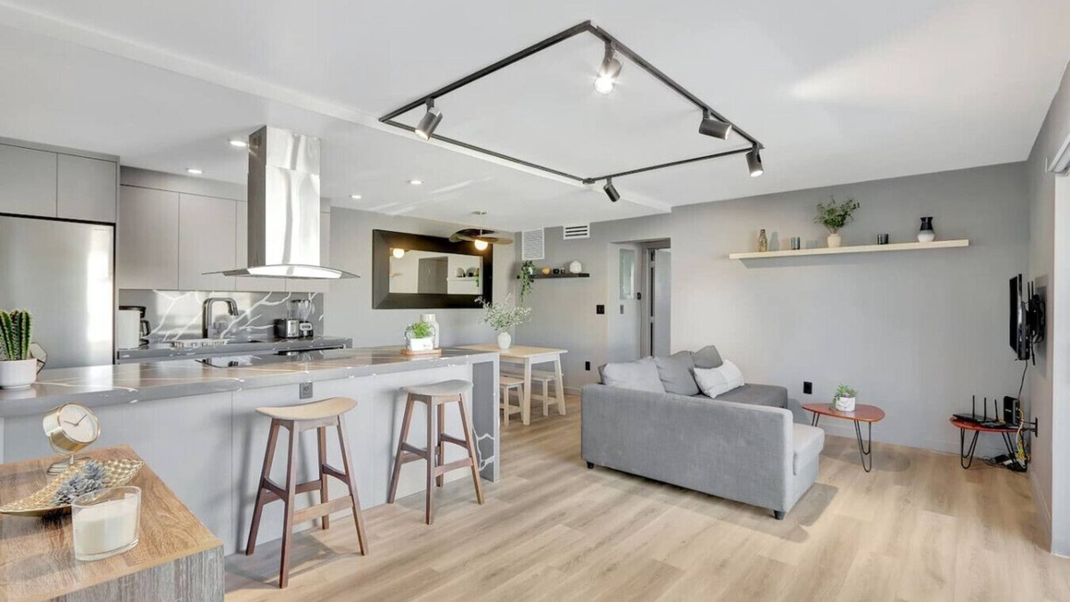 Flamingo/Lummus Apartment | Newly Renovated 1BR Condo Near South Beach